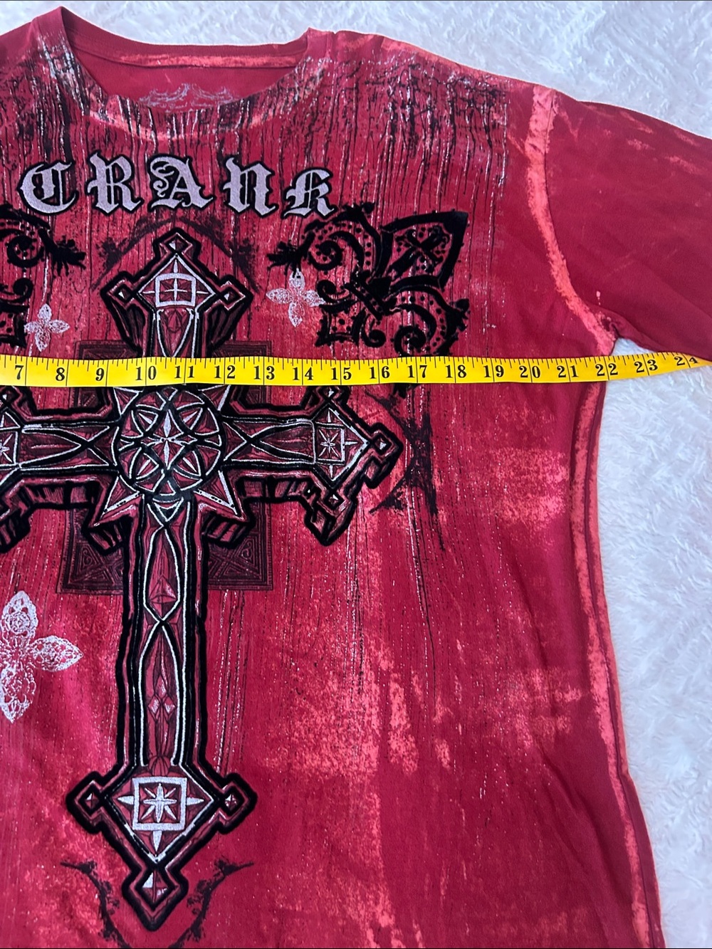 Red Short Sleeve Graphic Tee with Ornate Cross - Picture 4 of 7